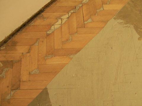 Tmelení parketů Sláný