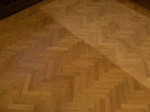 Broušení parketů v Benátkách nad Jizerou