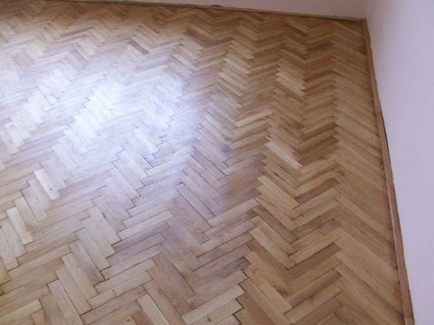 Lakování parketů v Poděbradech