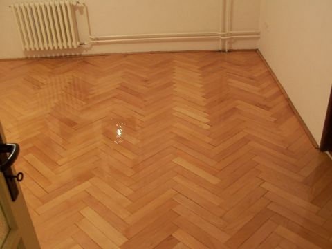 Obnova parketů v Benešově