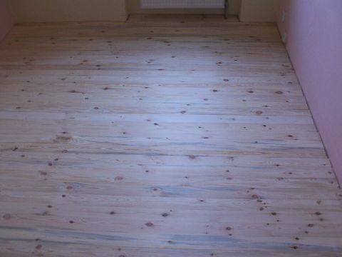 Palubková podlaha v Kutné Hoře Palubková podlaha v Kutné Hoře